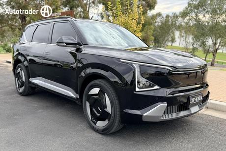 Black 2025 Kia EV5 Wagon Earth Awd Lr Black