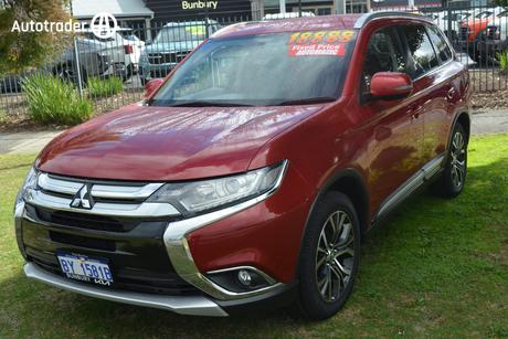 Red 2016 Mitsubishi Outlander Wagon Ls (4X2)
