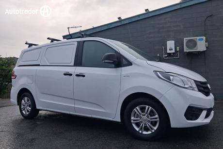 White 2023 LDV G10 Van Barn Door