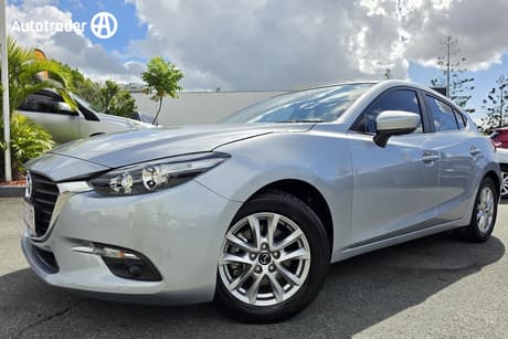 Silver 2017 Mazda 3 Hatchback Maxx