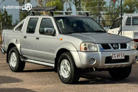Silver 2004 Nissan Navara Dual Cab Pick-up St-R (4X4)