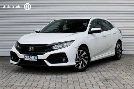 White 2017 Honda Civic Hatchback Vti-S