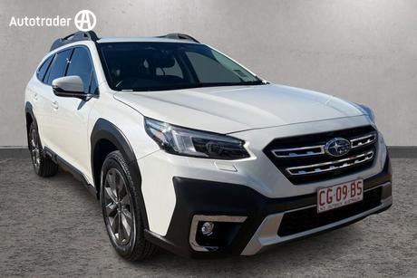 White 2025 Subaru Outback Wagon Awd