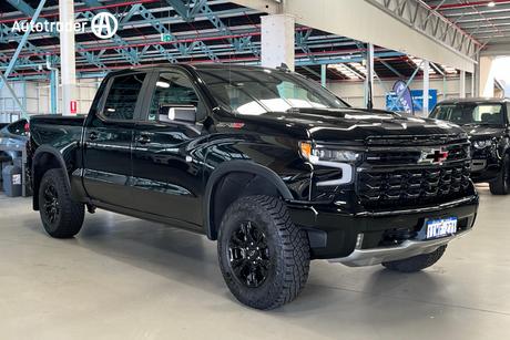 Black 2024 Chevrolet Silverado Crew Cab Pickup 1500 Zr2