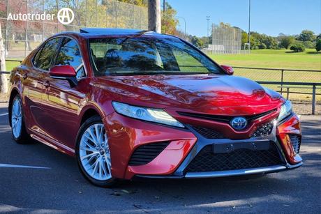 2018 Toyota Camry Sl (Hybrid) Axvh71R
