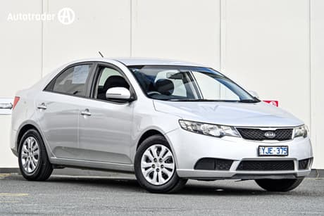 Silver 2011 Kia Cerato Sedan Si