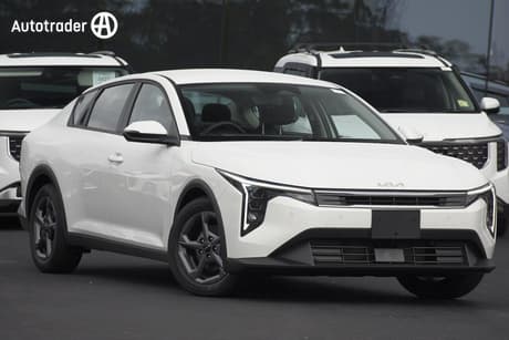 White 2026 Kia K4 Hatchback S
