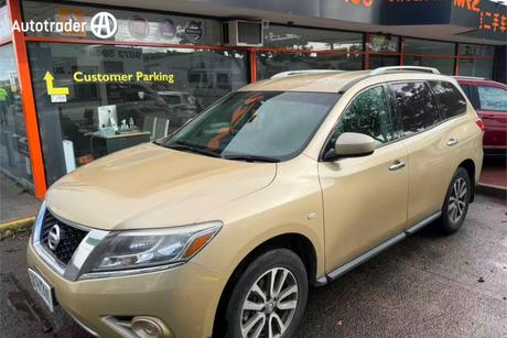 Gold 2013 Nissan Pathfinder Wagon St (4X2)