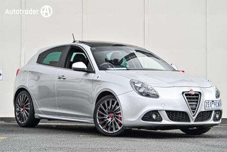 Silver 2011 Alfa Romeo Giulietta Hatchback Qv 1750 Tbi