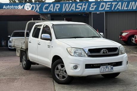 White 2011 Toyota Hilux Dual Cab Pick-up Sr5
