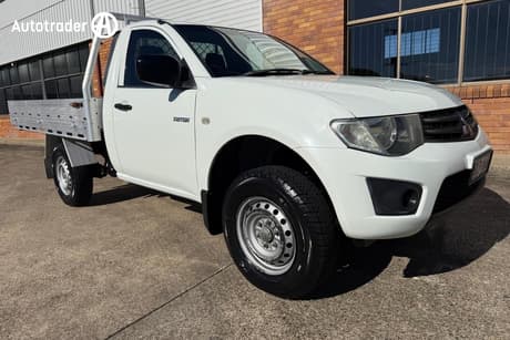 White 2015 Mitsubishi Triton Cab Chassis Gl