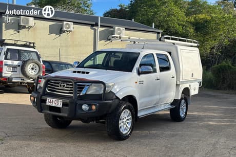 White 2015 Toyota Hilux Dual Cab Pick-up Sr5 (4X4)