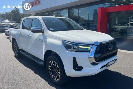 2020 Toyota Hilux Sr5 (4X4) Gun126R Facelift