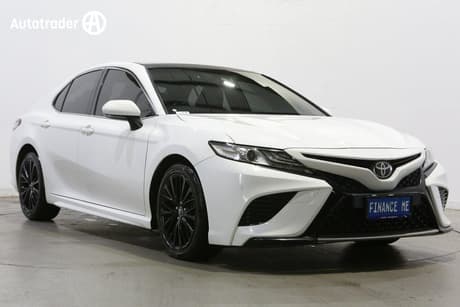 White 2018 Toyota Camry Sedan Sl V6
