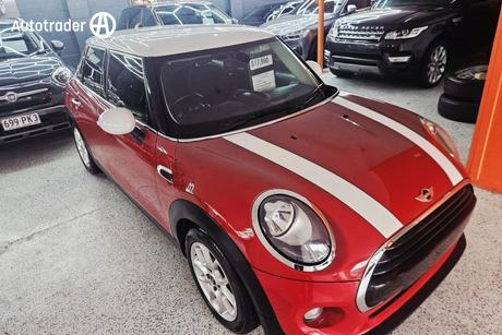 Red 2017 Mini Cooper Hatchback 5D Hatch