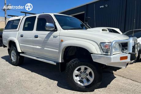 White 2003 Toyota Hilux Dual Cab Pick-up Sr5 (4X4)