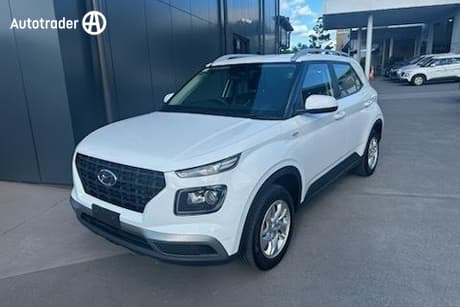 White 2025 Hyundai Venue Wagon