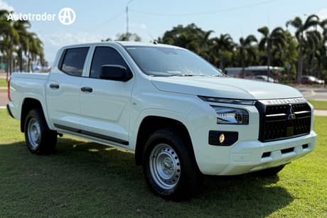 White 2025 Mitsubishi Triton Double Cab Pick Up Glx (4X4)