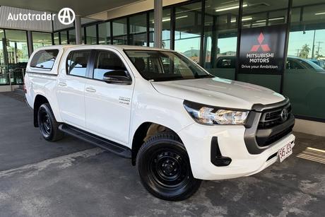2023 Toyota Hilux Sr (4X4) Gun126R