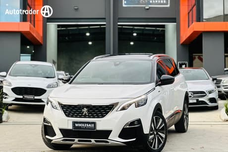 White 2020 Peugeot 5008 Wagon Gt Line