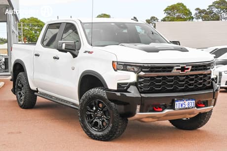 White 2024 Chevrolet Silverado Crew Cab Pickup 1500 Zr2