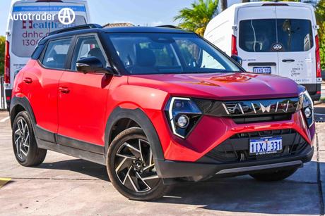 2025 Mahindra Xuv 3Xo Ax7L