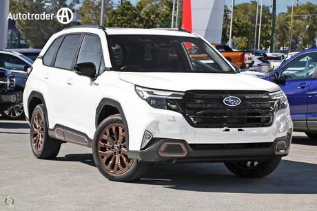 White 2025 Subaru Forester Wagon Hybrid Sport (Awd)