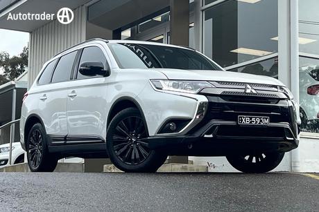 White 2020 Mitsubishi Outlander Wagon Black Edition 7 Seat (2Wd)