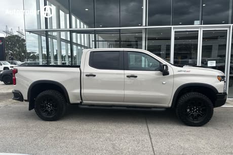 White 2026 Chevrolet Silverado Crew Cab Pickup 1500 Zr2