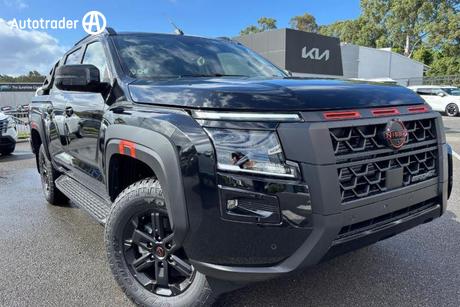 Black 2026 Nissan Navara Dual Cab Pick-up Sl (4X4)