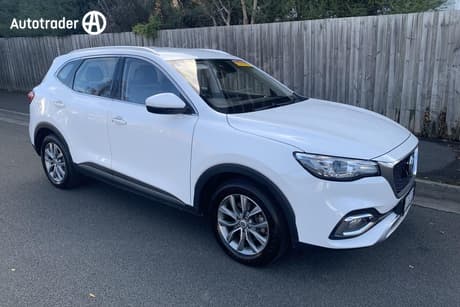White 2023 MG HS Wagon Core