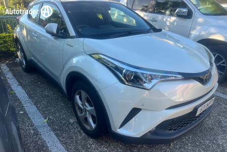 White 2019 Toyota C-HR Wagon Koba (Awd)