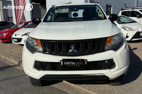 White 2017 Mitsubishi Triton Dual Cab Utility Glx (4X4)