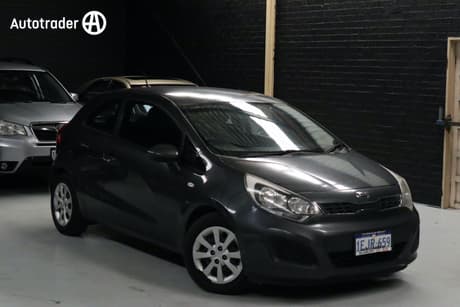 Grey 2014 Kia RIO Hatchback S