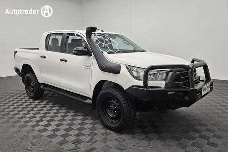 2021 Toyota Hilux Sr (4X4) Gun126R