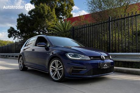 Blue 2017 Volkswagen Golf Hatchback 110 Tdi Highline
