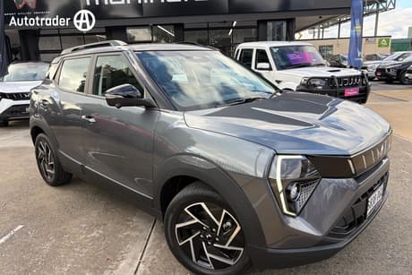 2025 Mahindra XUV3XO