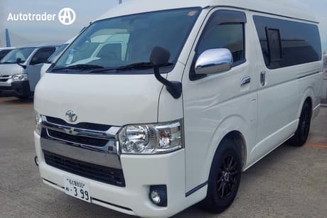 2015 Toyota HiAce Camper