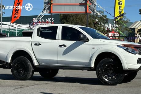 White 2018 Mitsubishi Triton Dual Cab Utility Glx (4X4)