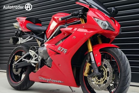 Red 2008 Triumph Daytona 675 Road