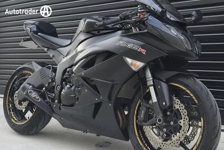 Black 2011 Kawasaki Ninja Zx-6R (Zx600R) Road