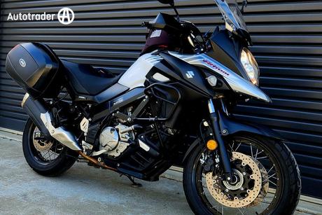 White 2017 Suzuki Other Road