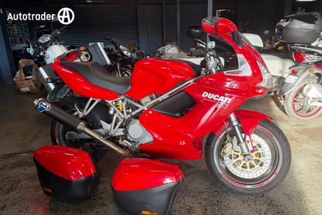 Red 2013 Ducati St3 Road
