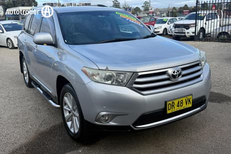Silver 2013 Toyota Kluger Wagon Grande (4X4)