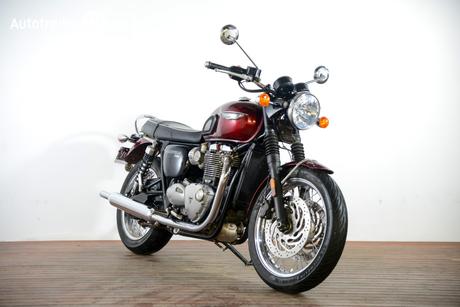 Red 2017 Triumph Bonneville T120V Road