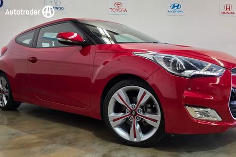2013 Hyundai Veloster +