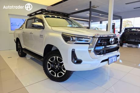 2021 Toyota Hilux Sr5 + Premium Interior (4X4) Gun126R