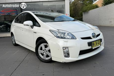 White 2011 Toyota Prius Hatchback I-Tech Hybrid