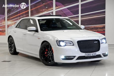 White 2017 Chrysler 300 Sedan Srt Hyperblack