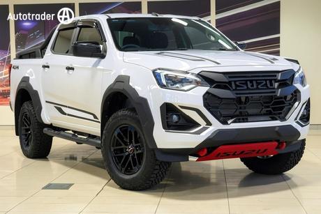 White 2026 Isuzu D-MAX Crew Cab Utility Blade (4X4)